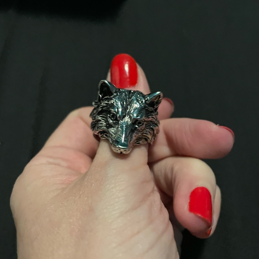 Metal wolf ring. - Picture 4 of 8